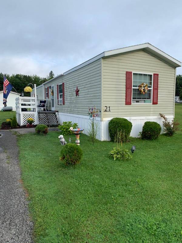 21 Christara ST, East Millinocket, ME 04430