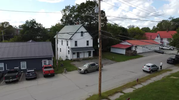 Newport, ME 04953,69 Elm ST