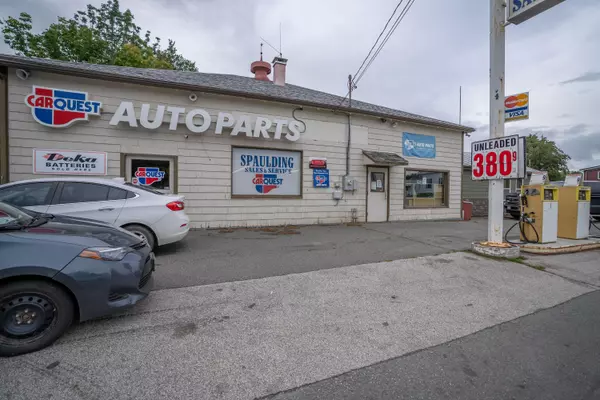 Albion, ME 04910,44 Main ST