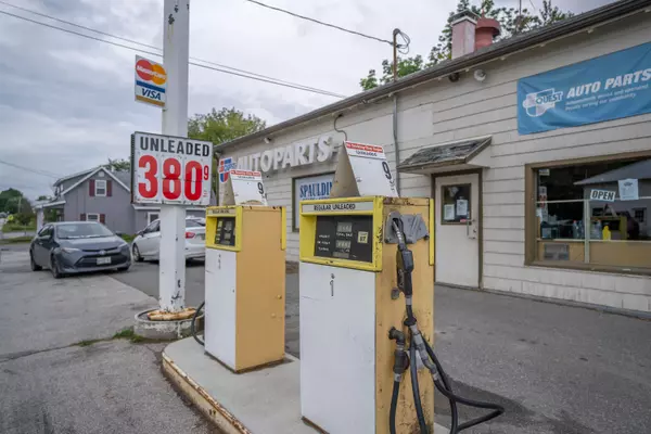 Albion, ME 04910,44 Main ST