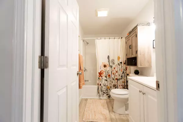 Waterboro, ME 04061,103 Sunny Brook CIR