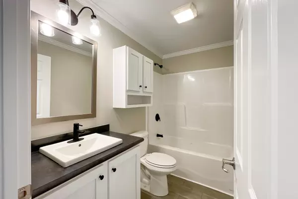 Kittery, ME 03904,70 Settlement LOOP