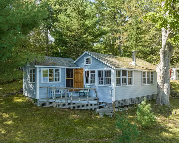 Searsmont, ME 04973,401 Pond RD