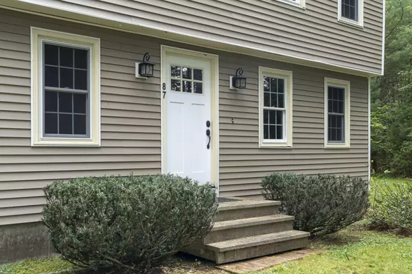 Hollis, ME 04042,87 Landry DR