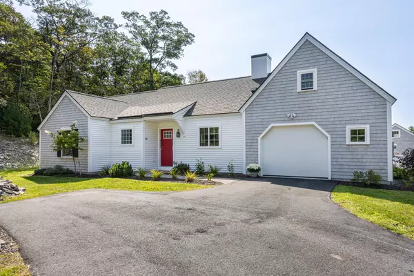 18 Carlisle WAY #18, South Portland, ME 04106