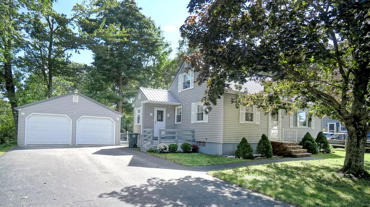 Westbrook, ME 04092,251 East Bridge ST