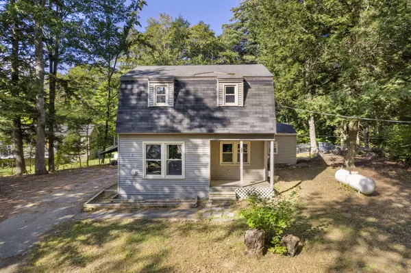 24 Lakeside DR, Windham, ME 04062