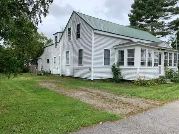Milford, ME 04461,74 Davenport ST