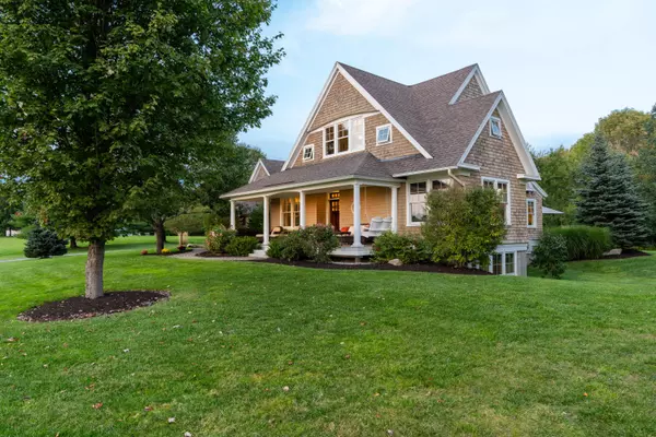 36 Goldenrod LN, North Yarmouth, ME 04097