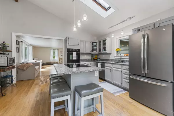 Sidney, ME 04330,1685 Pond RD