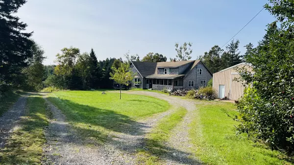 Lubec, ME 04652,117 Denbow RD