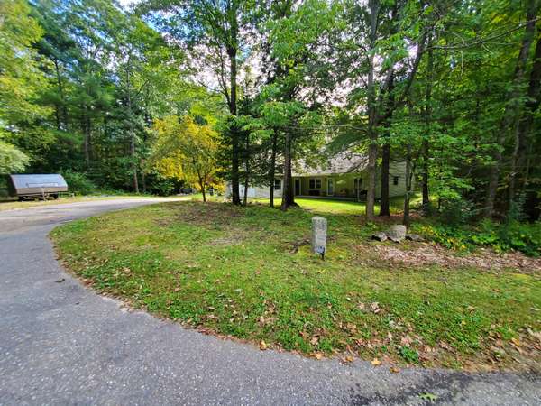 69 Nottingham LN, Litchfield, ME 04350