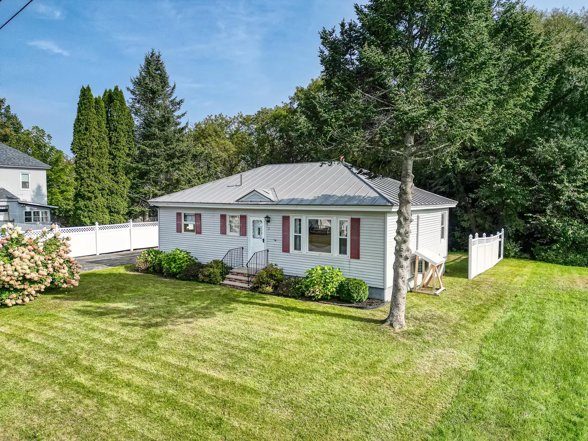 Waterville, ME 04901,2 Riverview ST