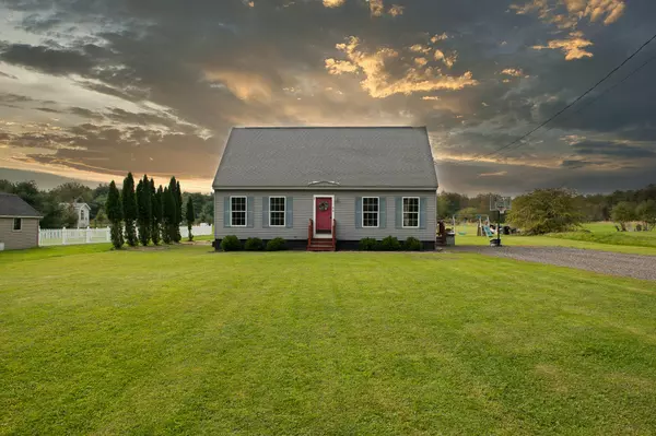 98 Lincoln ST, Richmond, ME 04357