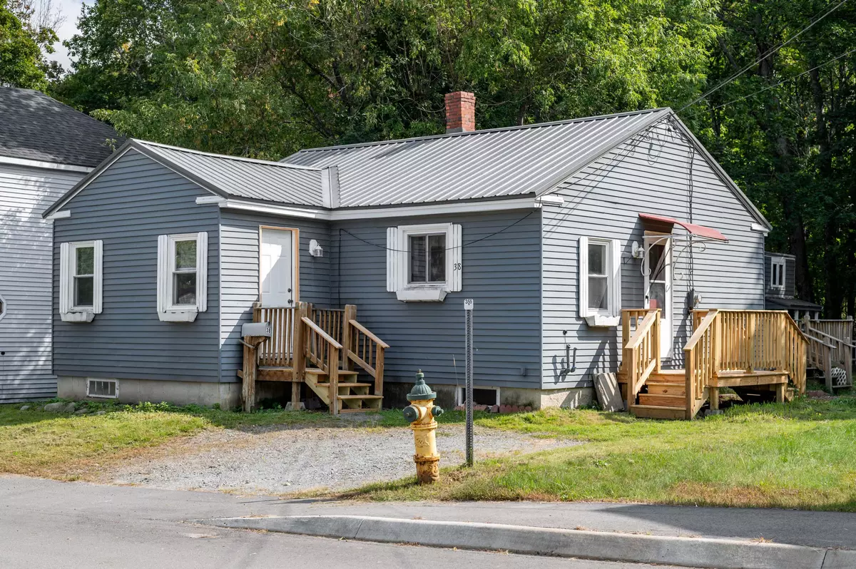 Old Town, ME 04468,38 Burnham ST