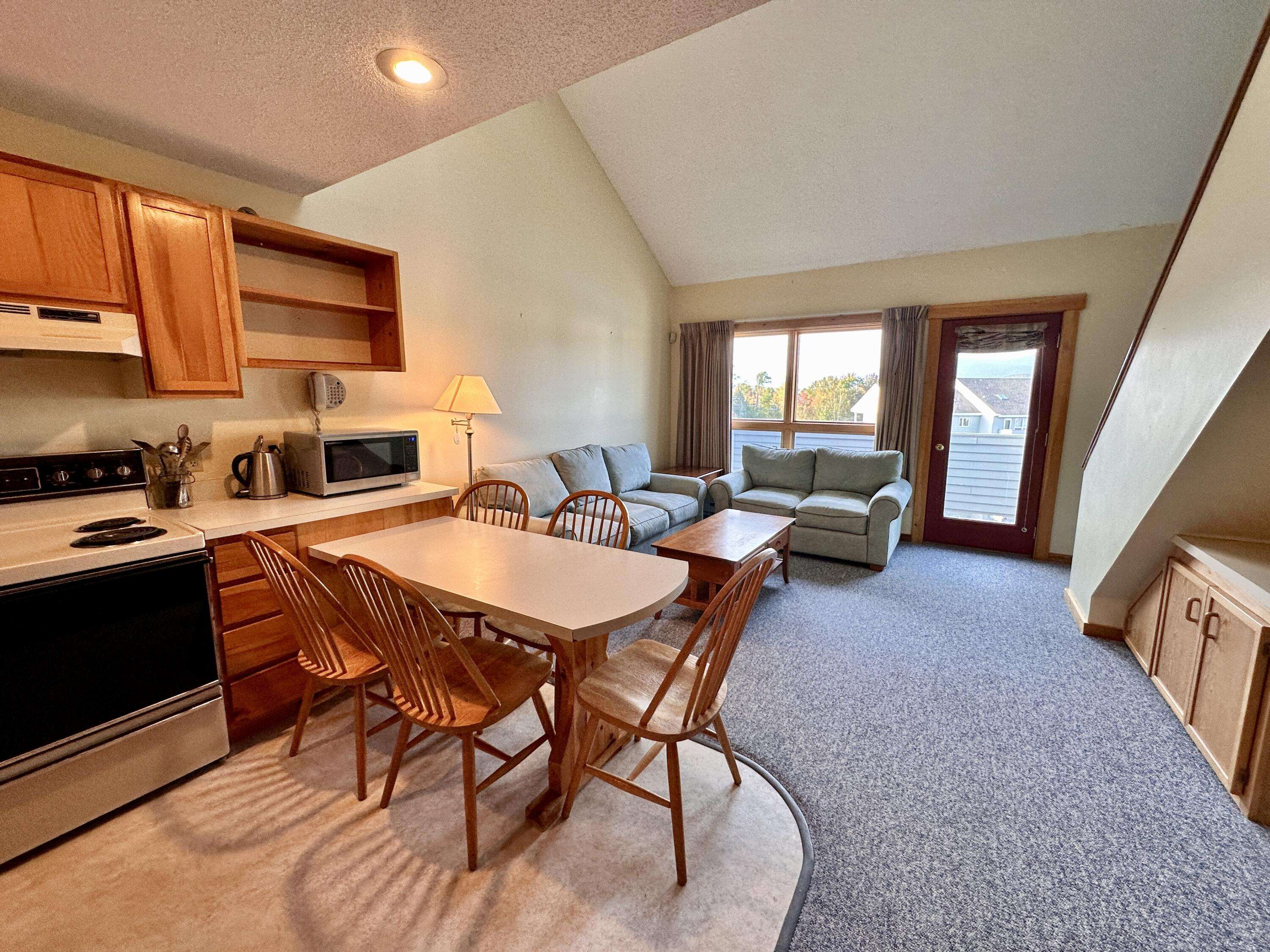 Carrabassett Valley, ME 04947,2712 Winterbrook LN #2712