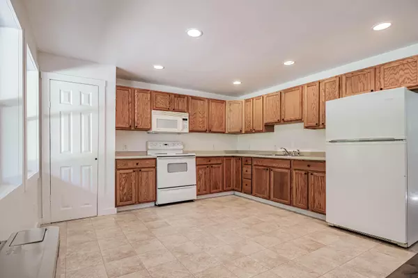 Richmond, ME 04357,5 Sunset LN