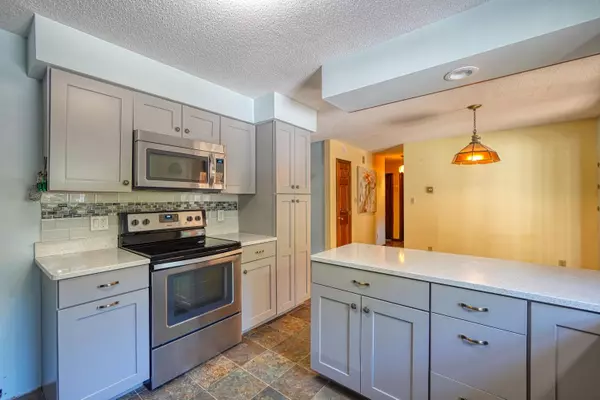 Oakland, ME 04963,29 Heritage RD