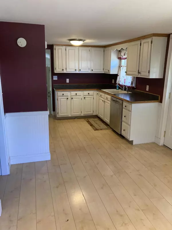 Mechanic Falls, ME 04256,7 Benson CT