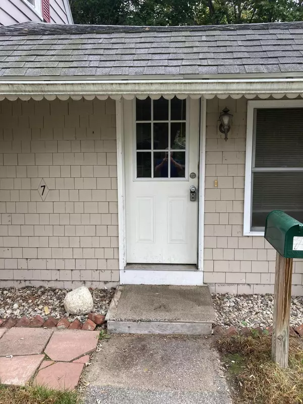 Mechanic Falls, ME 04256,7 Benson CT