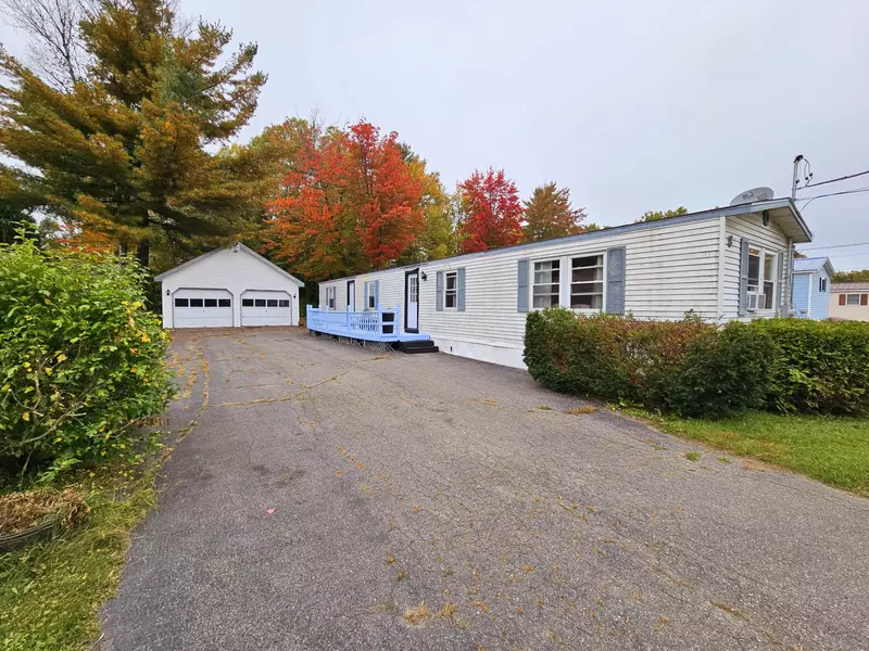 89 Pamola PARK, Millinocket, ME 04462