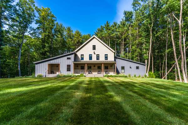 13 Autumn LN, Eliot, ME 03903