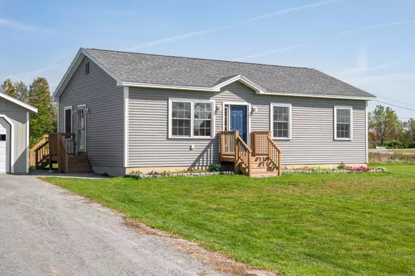 381 Pine Tree RD, Levant, ME 04456