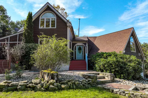 New Gloucester, ME 04260,51 Meadow LN