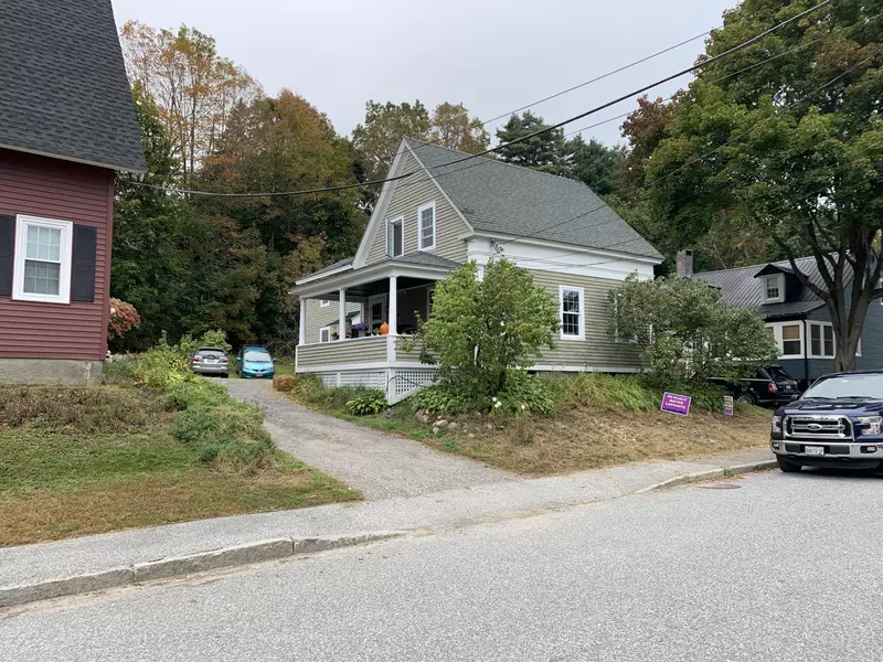 13 Spring ST, Hallowell, ME 04347