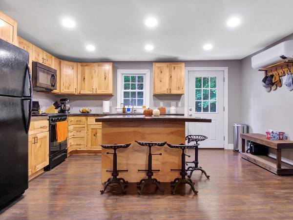 72 Harlow Hill RD, Turner, ME 04282