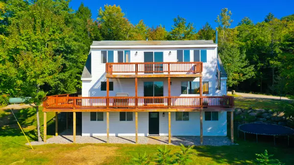 44 Chase Gate RD, Waterford, ME 04088