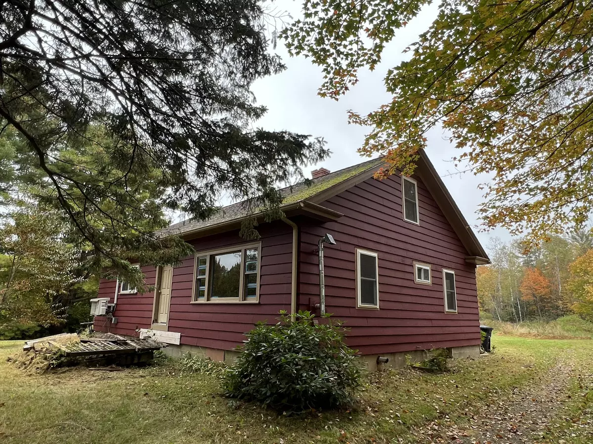 Old Town, ME 04468,45 Southgate RD