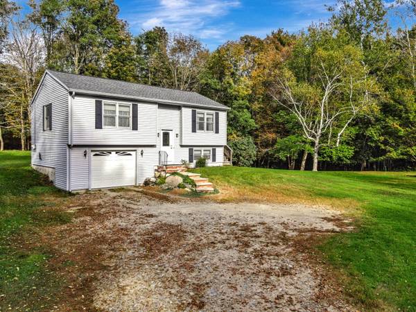 196 Holmes RD, Winthrop, ME 04364