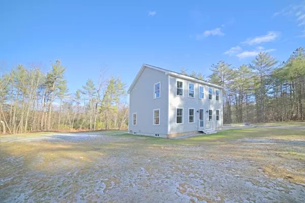 Mechanic Falls, ME 04256,7 Brookline DR