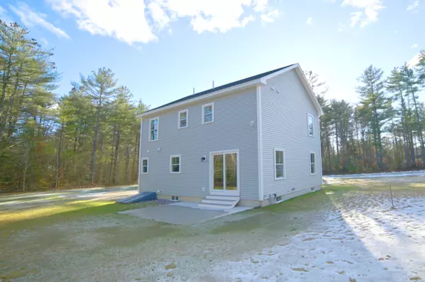 Mechanic Falls, ME 04256,7 Brookline DR