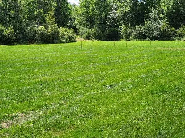 Hampden, ME 04444,434 Sawyer RD