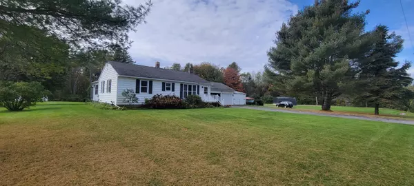 415 Center RD, Fairfield, ME 04937