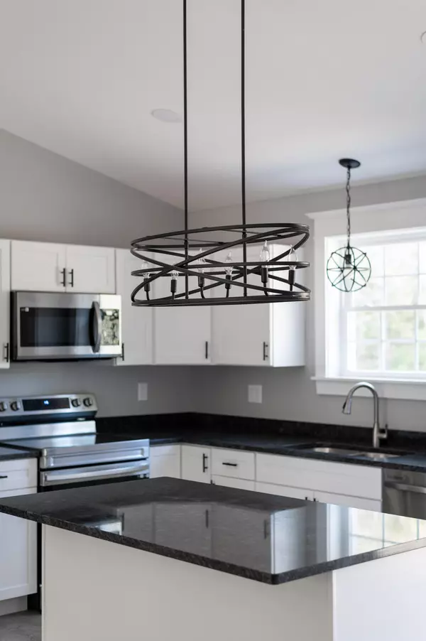 Hermon, ME 04401,500 Bog RD