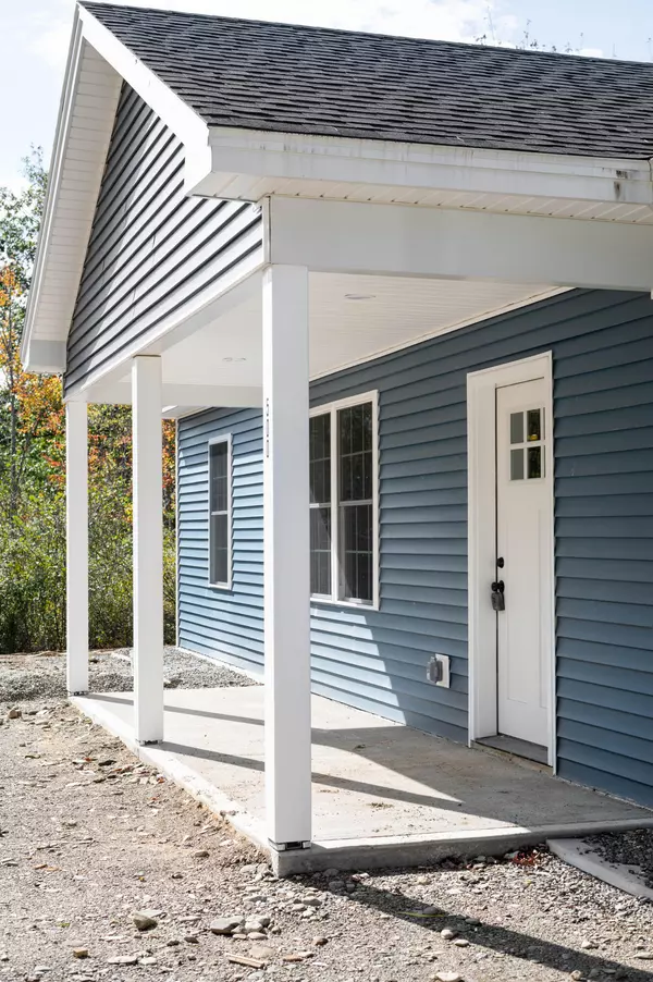 Hermon, ME 04401,500 Bog RD