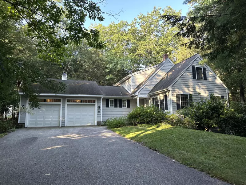 16 Vines RD, Saco, ME 04072