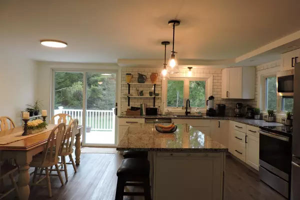 Readfield, ME 04355,151 Chimney RD