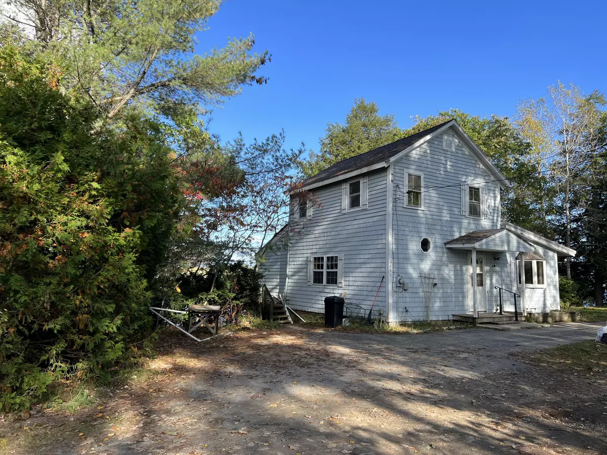 Hampden, ME 04444,131 Fowlers Landing RD
