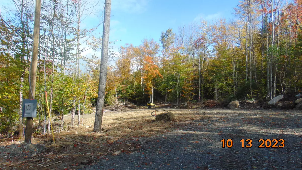 Lowell, ME 04493,142 Birch LN