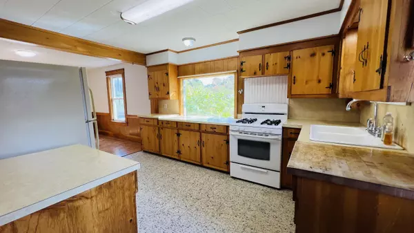 Lubec, ME 04652,28 N Lubec RD