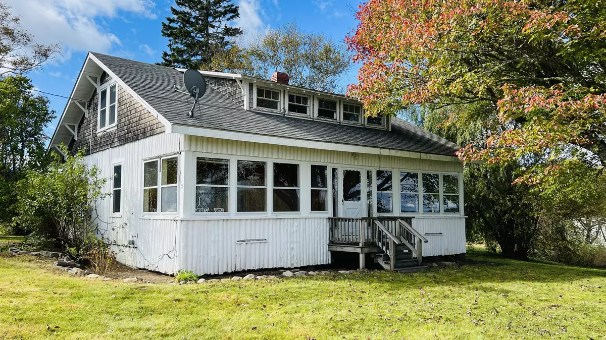 Lubec, ME 04652,28 N Lubec RD