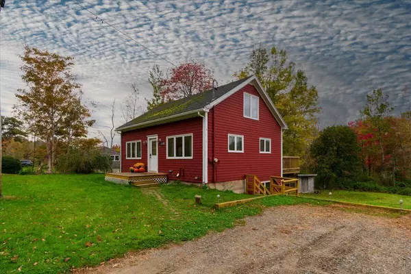 Union, ME 04862,159 S Union RD