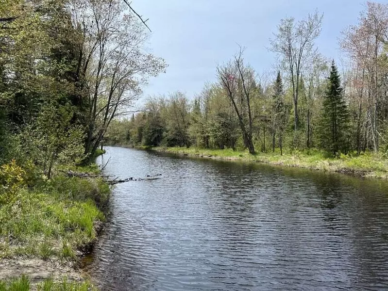 M10 L30-3 Halls Bridge RD, Canaan, ME 04924