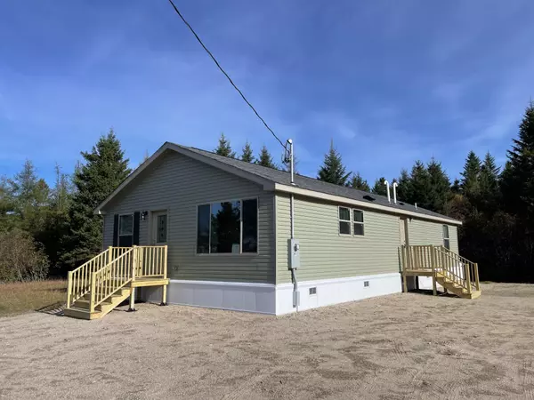 75 Kennedy Highway, Milbridge, ME 04658