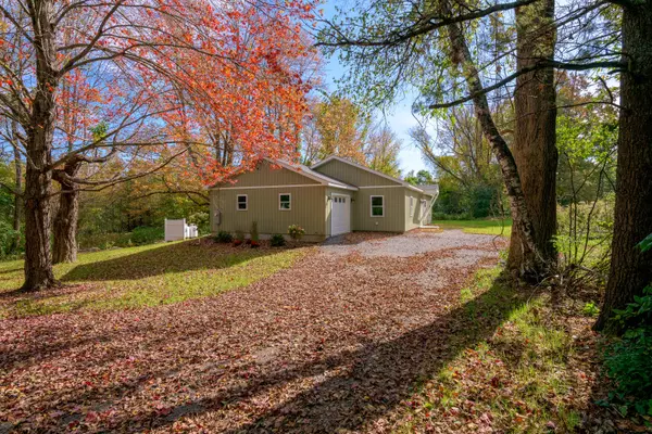 Wiscasset, ME 04578,160 Birch Point RD