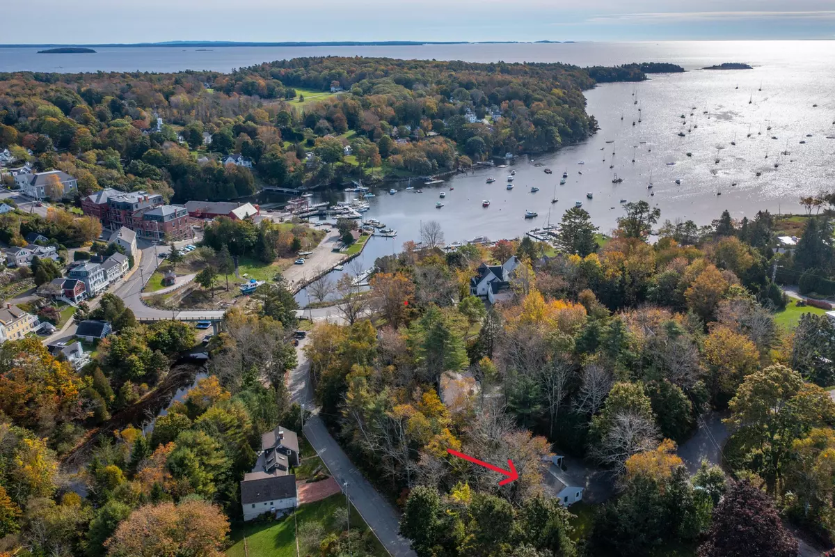 Rockport, ME 04856,15 Birch ST